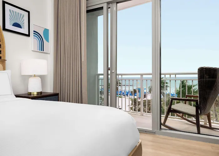 The Hiatus Clearwater Beach, Curio Collection By Hilton