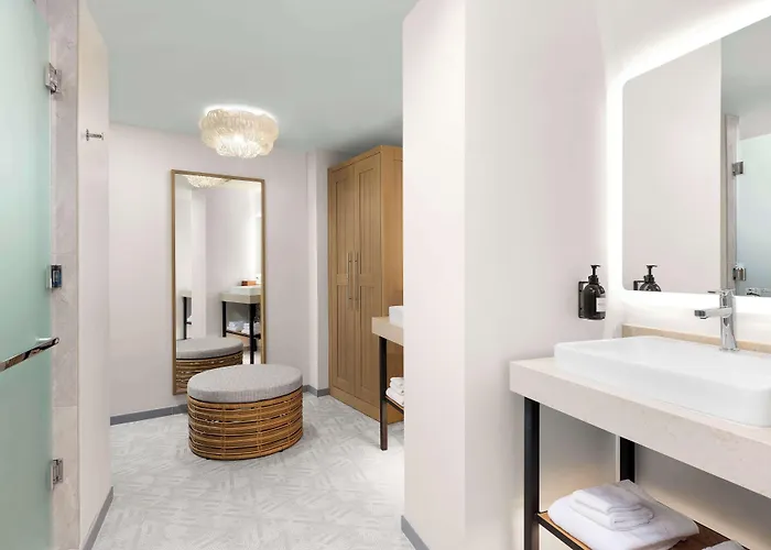 The Hiatus Clearwater Beach, Curio Collection By Hilton Resort Clearwater Beach