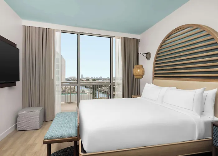 The Hiatus Clearwater Beach, Curio Collection By Hilton Resort