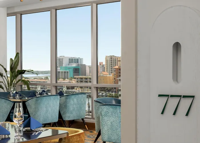 Resort The Hiatus Clearwater Beach, Curio Collection By Hilton