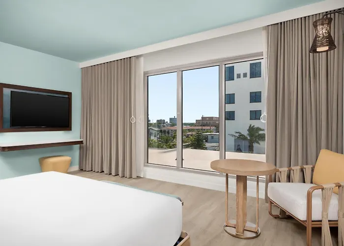The Hiatus Clearwater Beach, Curio Collection By Hilton