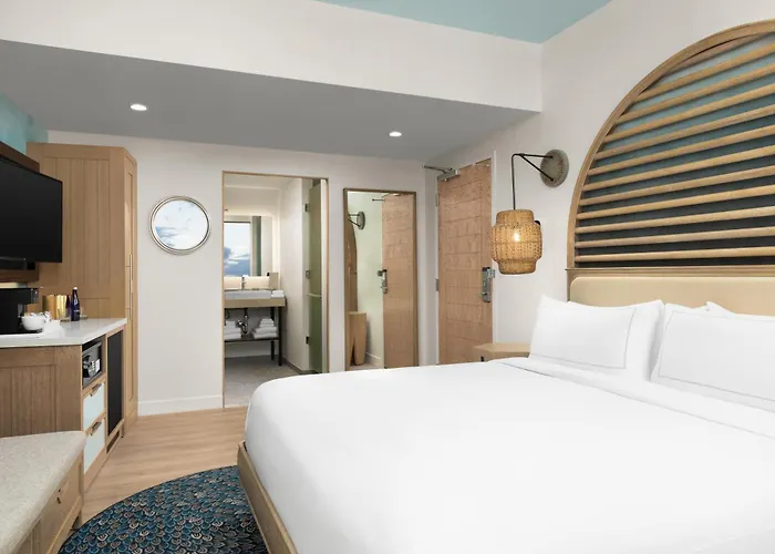 Resort The Hiatus Clearwater Beach, Curio Collection By Hilton